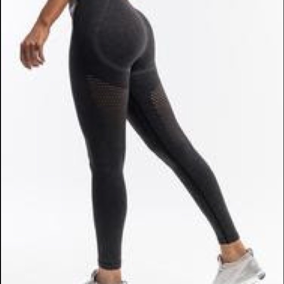 Echt apparel arise Leggings - Picture 1 of 4